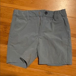Boys 4T vineyard vines performance shorts